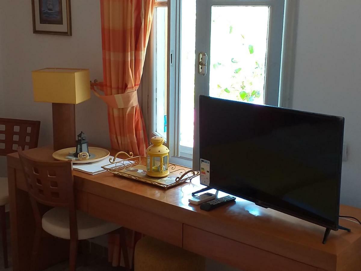 Villa Eleni バティ エクステリア 写真
